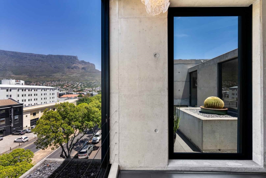 2 Bedroom Property for Sale in Cape Town City Centre Western Cape